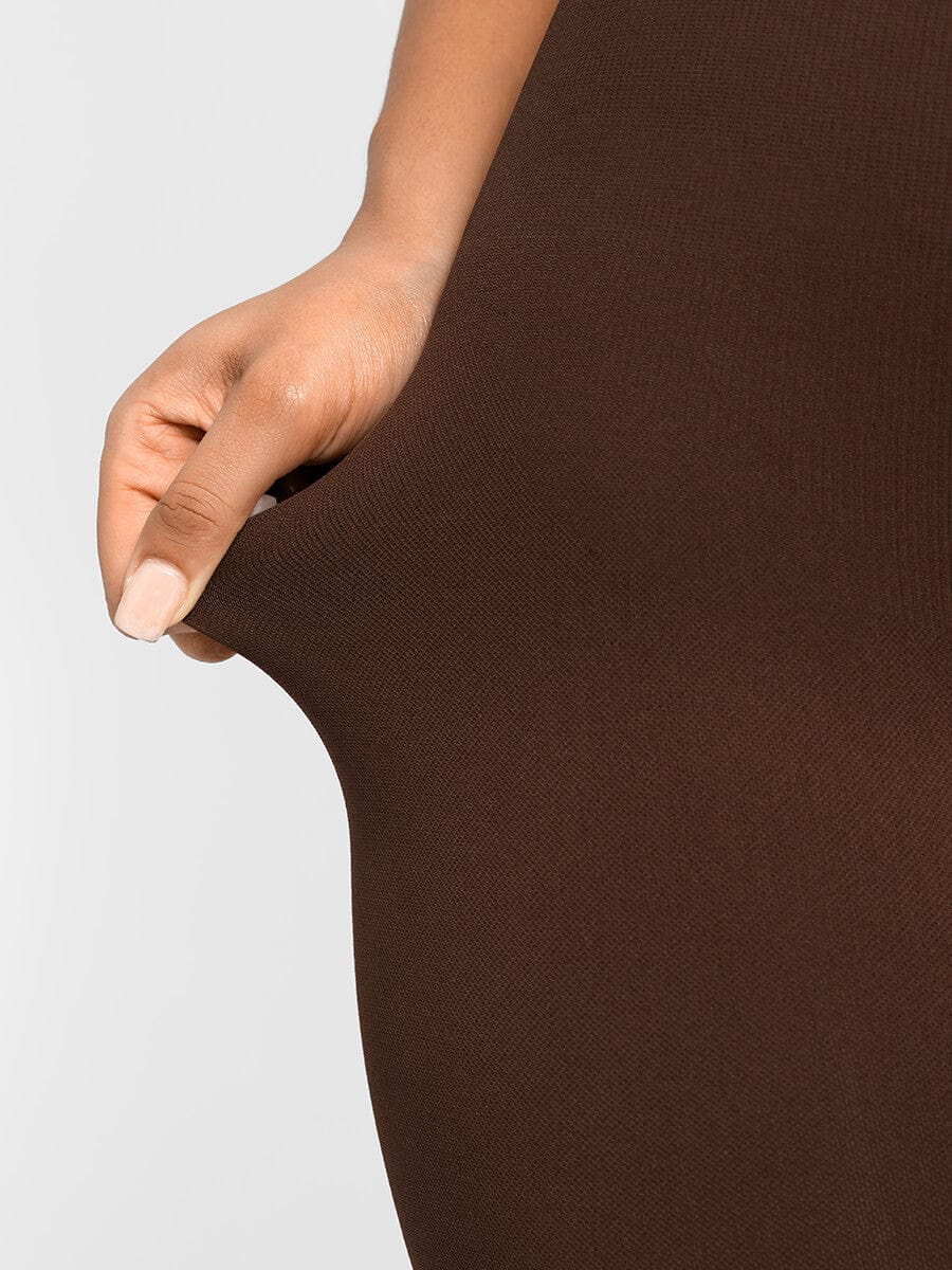 Mono acampanado con espalda en U y cuello cuadrado sin costuras