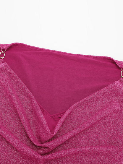 Body moldeador todo en uno con cuello drapeado brillante, sujetador incorporado y tanga con cierre a presión en la entrepierna.